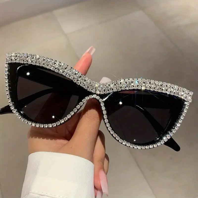 Women's fashion glasses 猫眼镶钻平光镜防蓝光新款时尚眼镜架个性墨镜眼镜框潮 isn太阳镜