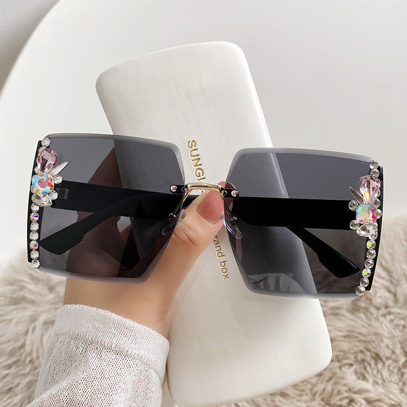 Women's fashion glasses 镶钻太阳镜女士欧美大框跨境侧边闪亮点高级感墨镜女遮阳防紫外线
