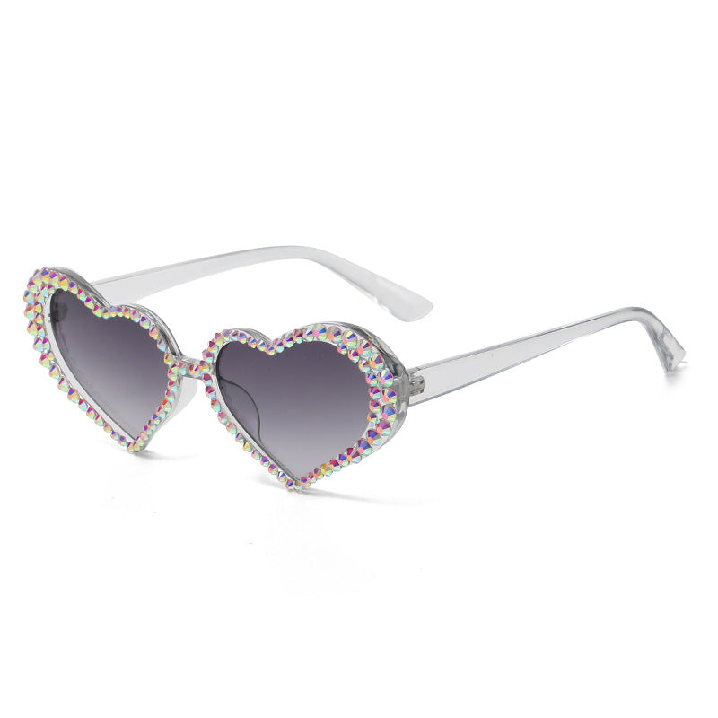 Women's fashion glasses 2023跨境爱心镶钻猫眼太阳镜桃心女士墨镜防紫外线手工钻石眼镜