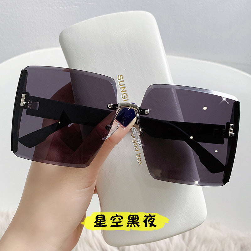 Women's fashion glasses 跨境墨镜女士高级感ins2022年新款防晒防紫外线大脸显瘦太阳眼镜