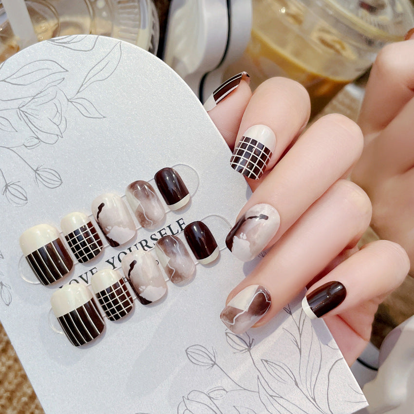 Fashion  nail Autumn Autumn and Winter Manicure Fake Nail Patch Short Rendering Brown Wear Nail Finished Patch Wear Nail A58
