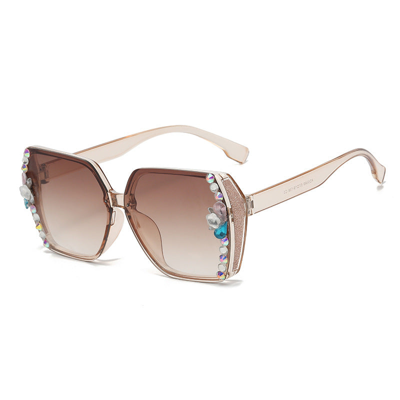 Women's fashion glasses 跨境新款镶钻时尚女士百搭太阳镜无框切边水钻墨镜优雅太阳眼镜