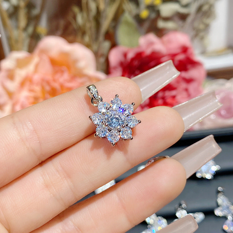 山茶原设新品百搭少女心设计 镀金八心八箭仿D色莫桑璀璨小巧吊坠