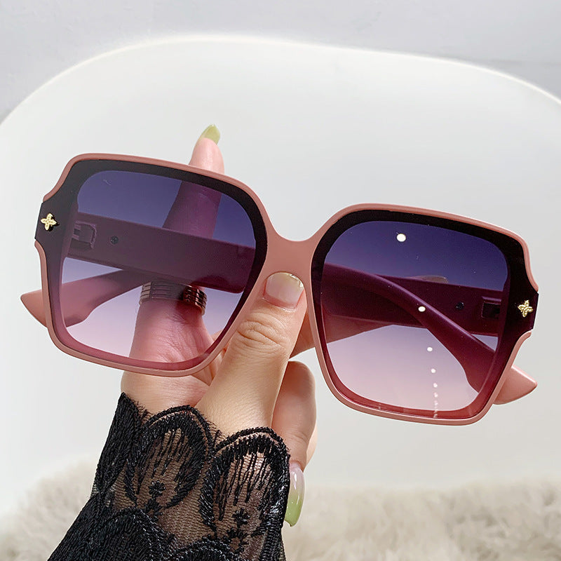 2023 New Fashion Square Frame Sunglasses Women's Small Fragrance Light Luxury Sunglasses Anti-UV Large Frame Versatile Glasses