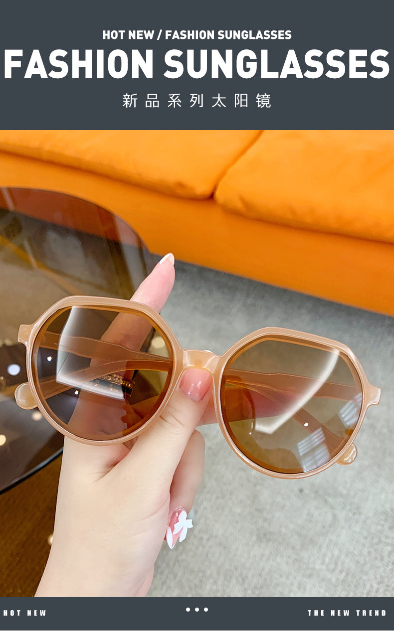 2022 Korean version of brown sunglasses men and women driving ins online celebrity trend anti-ultraviolet retro sunglasses.
