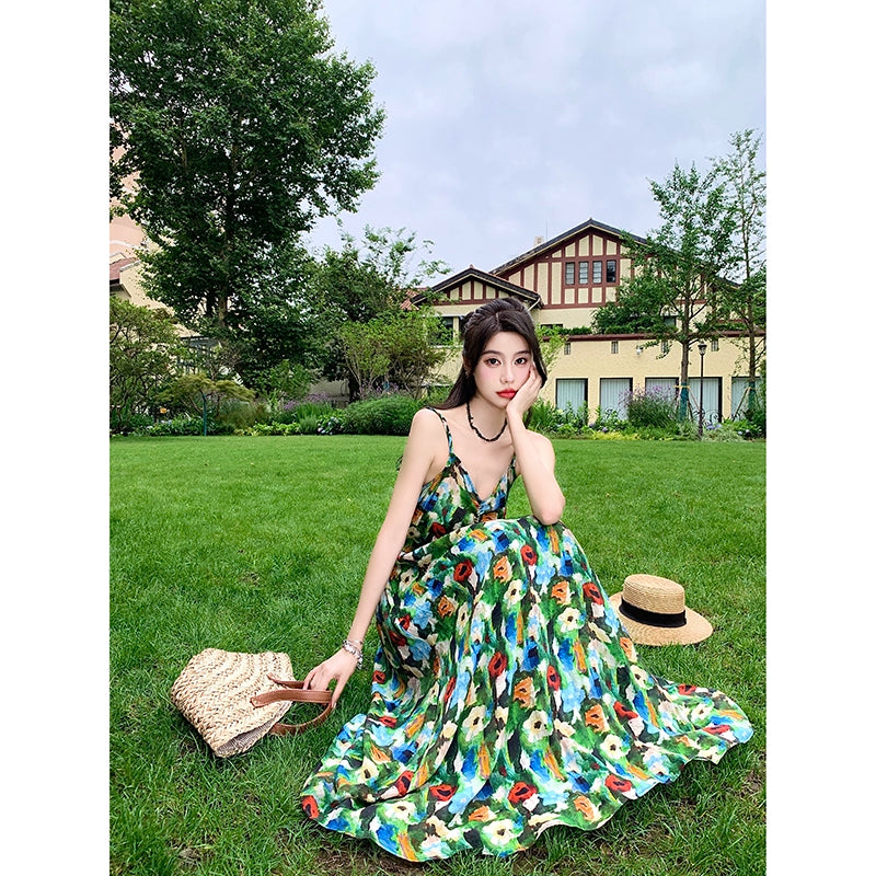 Fashion women's wear Bohemian Style Retro V-neck Oil Painting Printing Pleated Suspender Dress Seaside Vacation Elegant Beach Dress