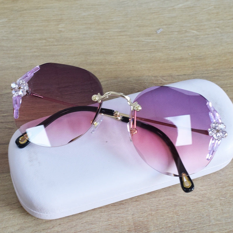 Women's fashion glasses新款花朵镶钻太阳镜女圆脸大脸无框渐变墨镜女显瘦