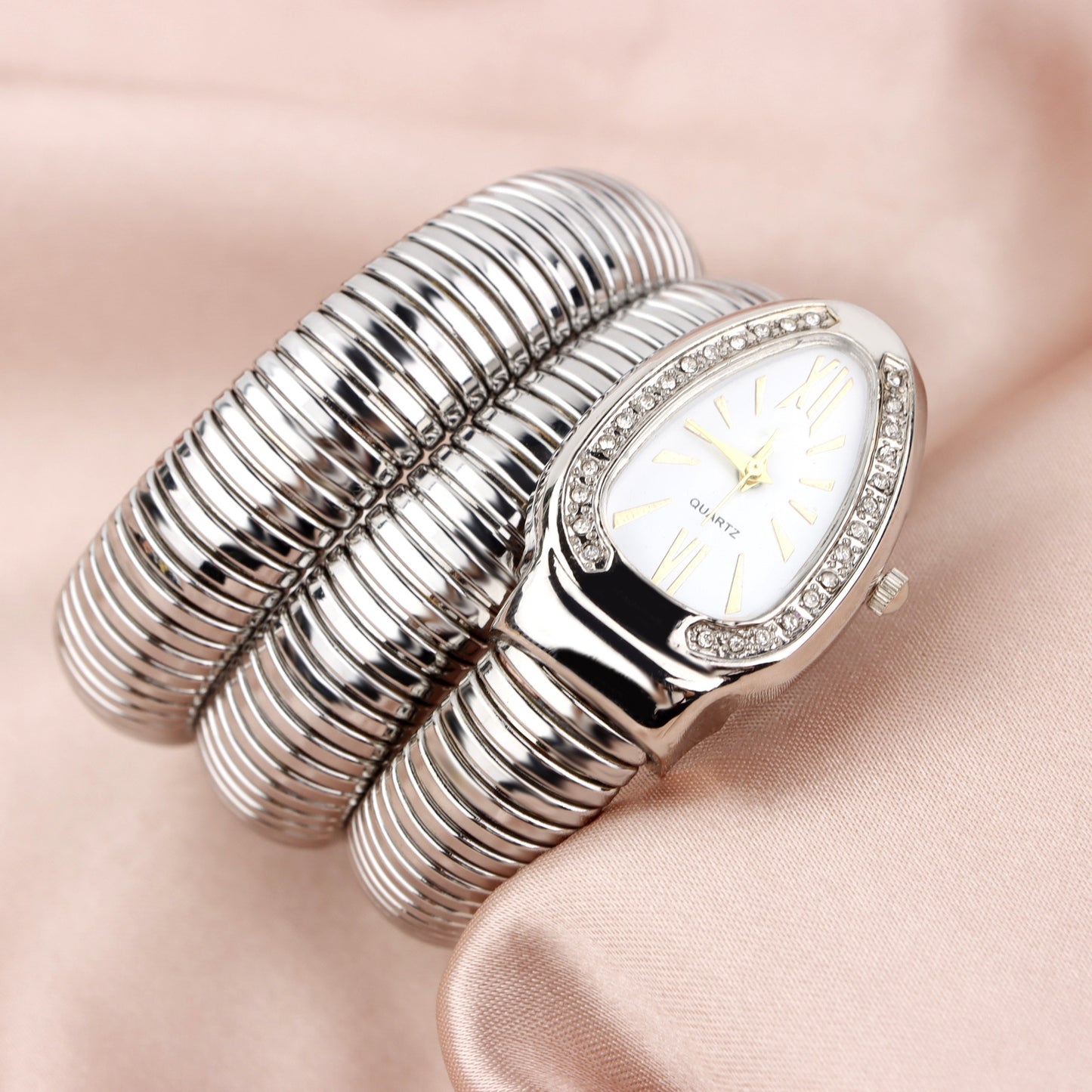 Fashion women's watchBifanxi Cross-Border Snake Watch Women's Fashion Bangle Watch Creative Quartz Watch Personality Bangle Watch Wholesale