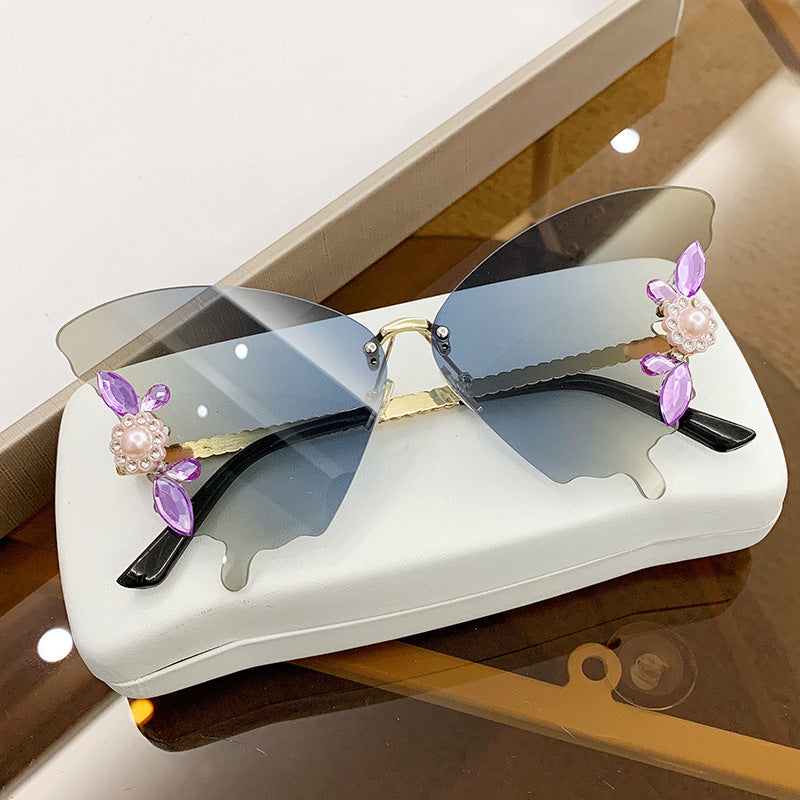 Women's fashion glasses 新款欧美跨境舞会蝴蝶形状镶钻大框太阳镜女时尚墨镜女潮流街拍