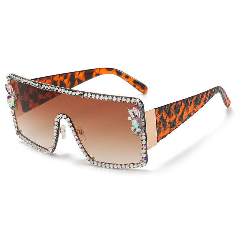 Women's fashion glasses 新款欧美大框镶钻太阳镜女防紫外线眼镜圆脸大脸显瘦影楼拍照墨镜