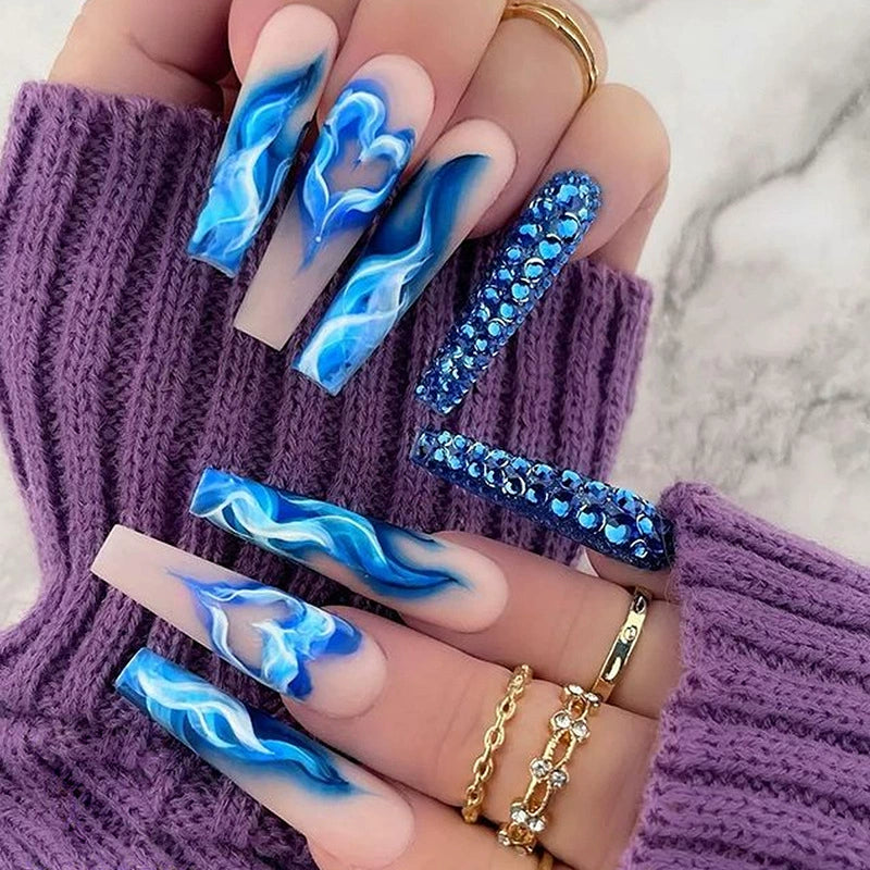 (Hand made nail) European and American long INS style wearable nail patches, fake nail patches, diamond flame heart nail patches, finished product