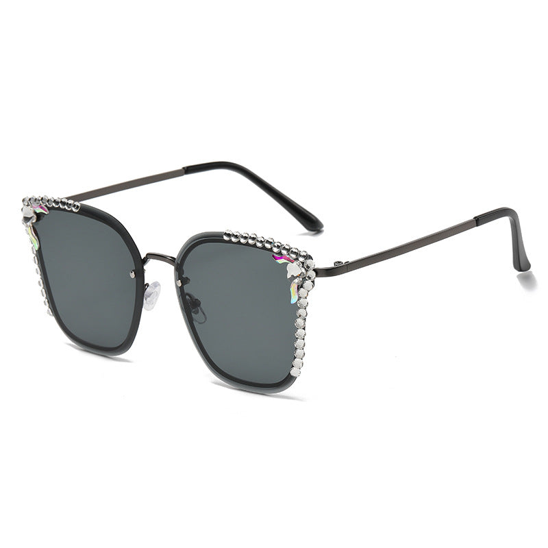 Women's fashion glasses 2023个性渐变镶钻墨镜女士圆脸显瘦高颜值欧美酷潮街拍太阳眼镜