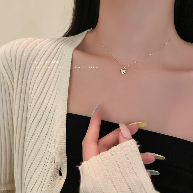 气质高级感珍珠项链女 小众设计轻奢锁骨链爱心吊坠百搭项饰批发