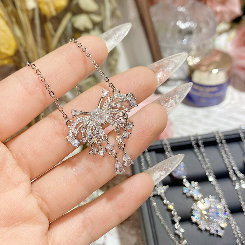 珠宝首饰山茶新款珠宝璀璨精致白钻项链女 镀18K金简约甜美少女超仙锁骨链