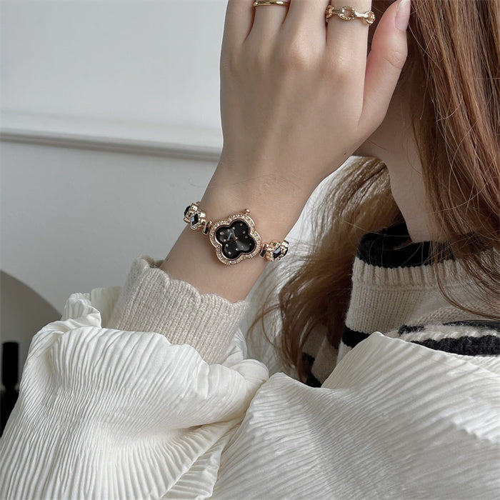 Fashion women's watchHigh-End Small and Exquisite Clover Petals Bracelet Watch Women's Simple Fashion Elegant Quartz Women's Watch