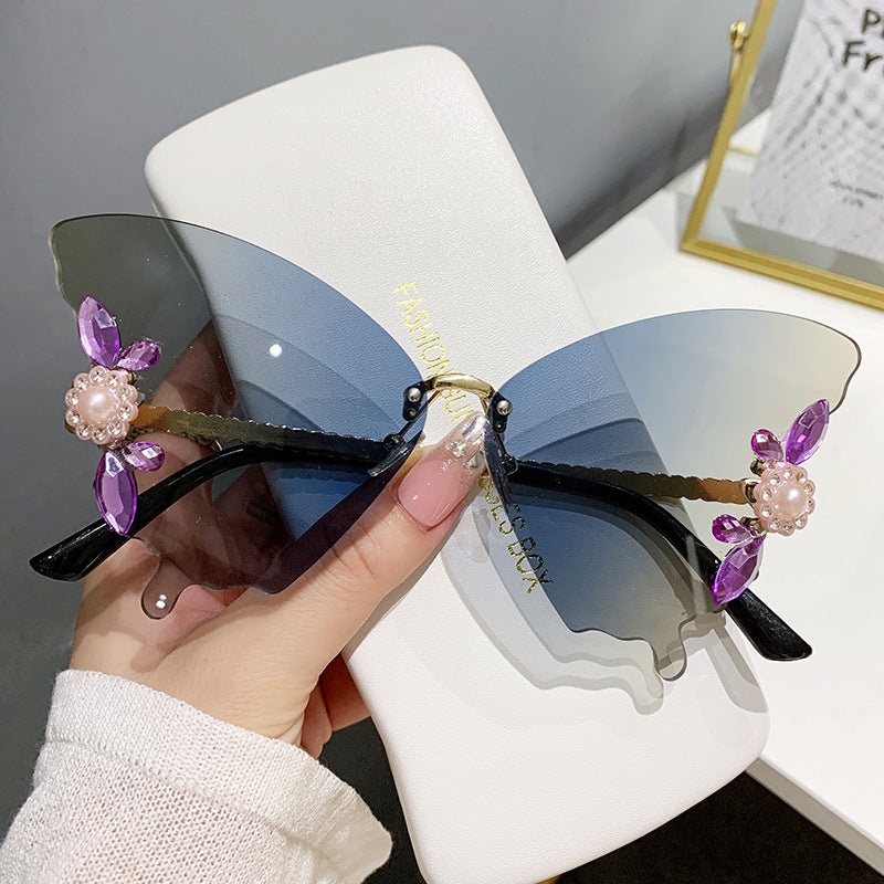Women's fashion glasses 新款珍珠欧美跨境舞会蝴蝶镶钻大框太阳镜女时尚墨镜女潮流街拍