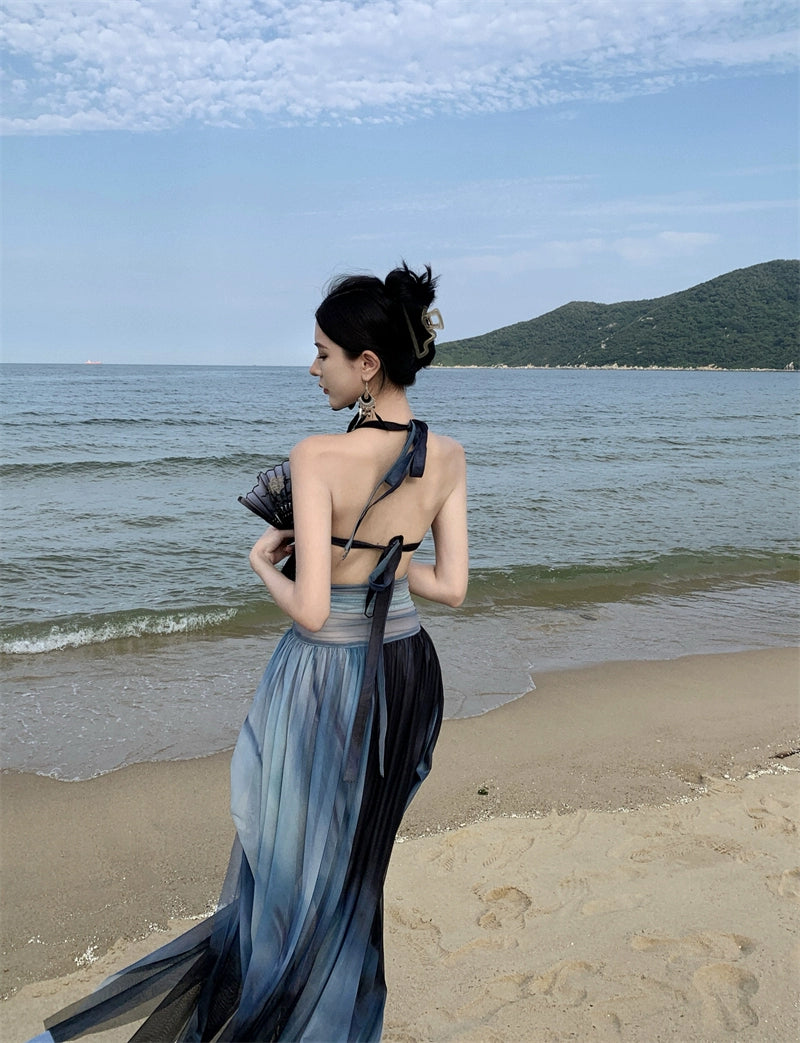 Fashion women's wear Thailand Sanya Holiday Halter Dress Summer Backless Seaside Travel Wear and Take Photos Beach Skirt Atmosphere